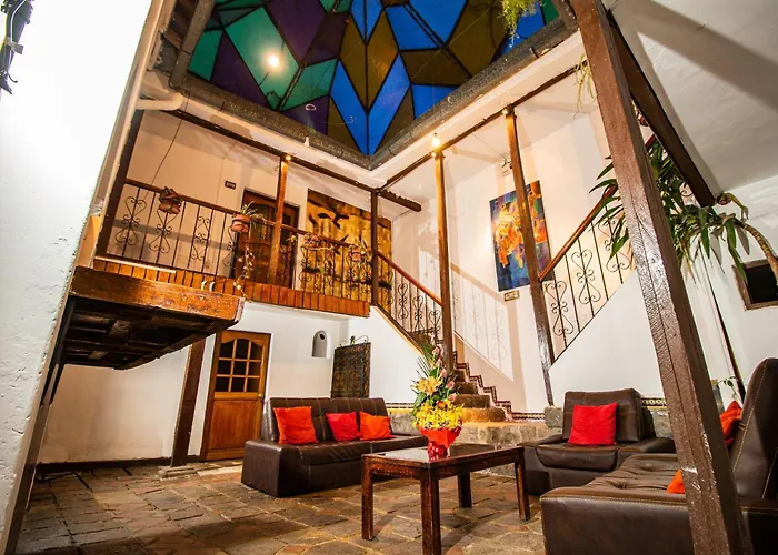 Catama Bed & Breakfast 3*